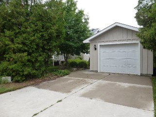 4184 BLUEPOINT DR, Plympton-Wyoming, Ontario, Canada