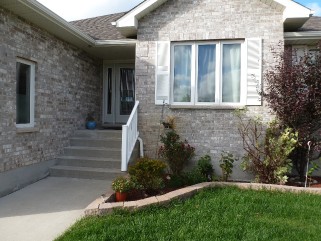 155 CONESTOGA DR, Sarnia, Ontario, Canada