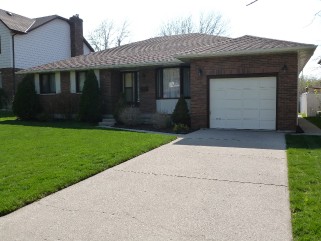 1687 WILLOWBROOK CRES, Sarnia, Ontario, Canada