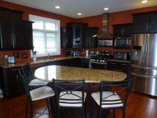18 ALBERT ST, Point Edward, Ontario, Canada