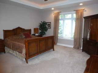 18 ALBERT ST, Point Edward, Ontario, Canada