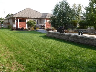 18 ALBERT ST, Point Edward, Ontario, Canada