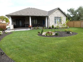 12 ALBERT ST, Point Edward, Ontario, Canada