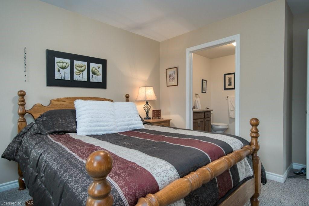272 BEECH Street, Clinton, Ontario, Canada