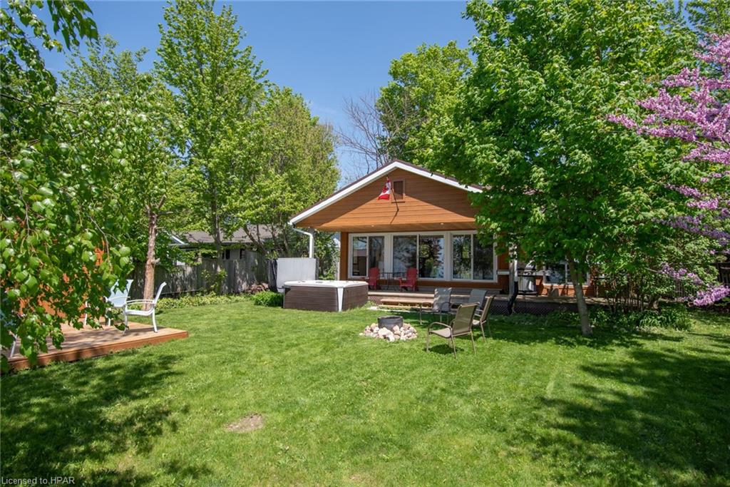 37 ANDREW Crescent, Central Huron, Ontario, Canada