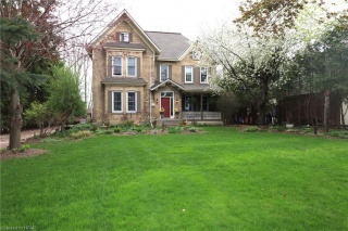 104 GODERICH Street E, Seaforth Ontario, Canada