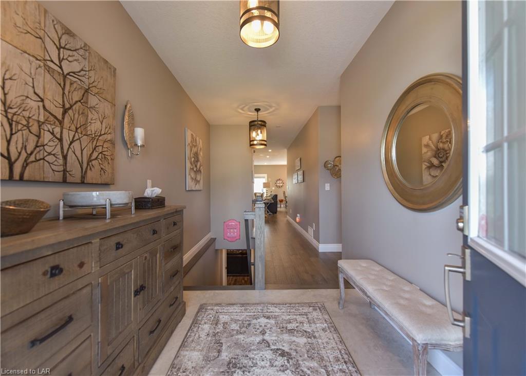 9 CLEOPATRA Court, Orillia, Ontario, Canada