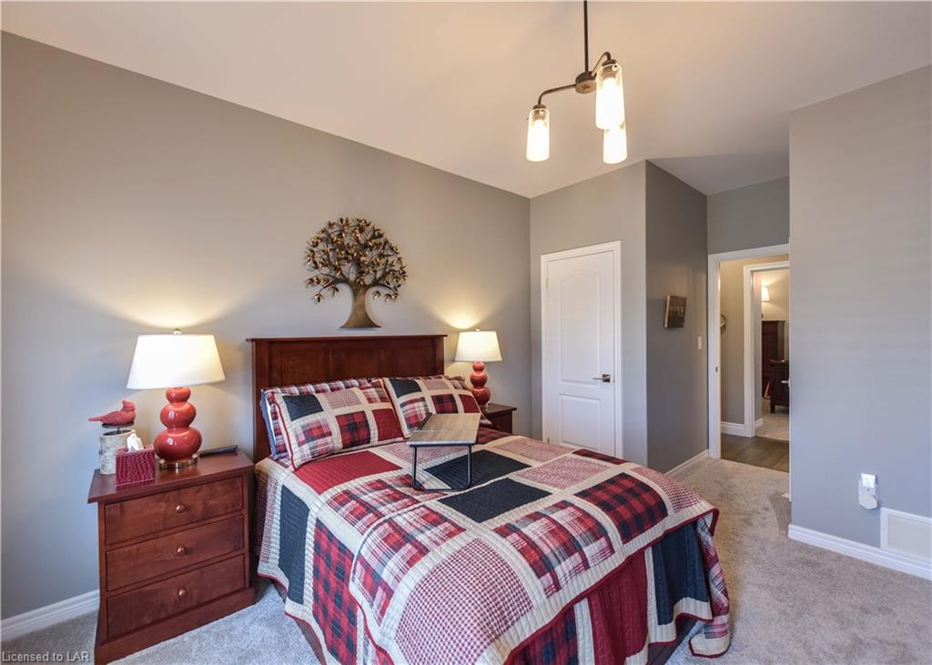 9 CLEOPATRA Court, Orillia, Ontario, Canada
