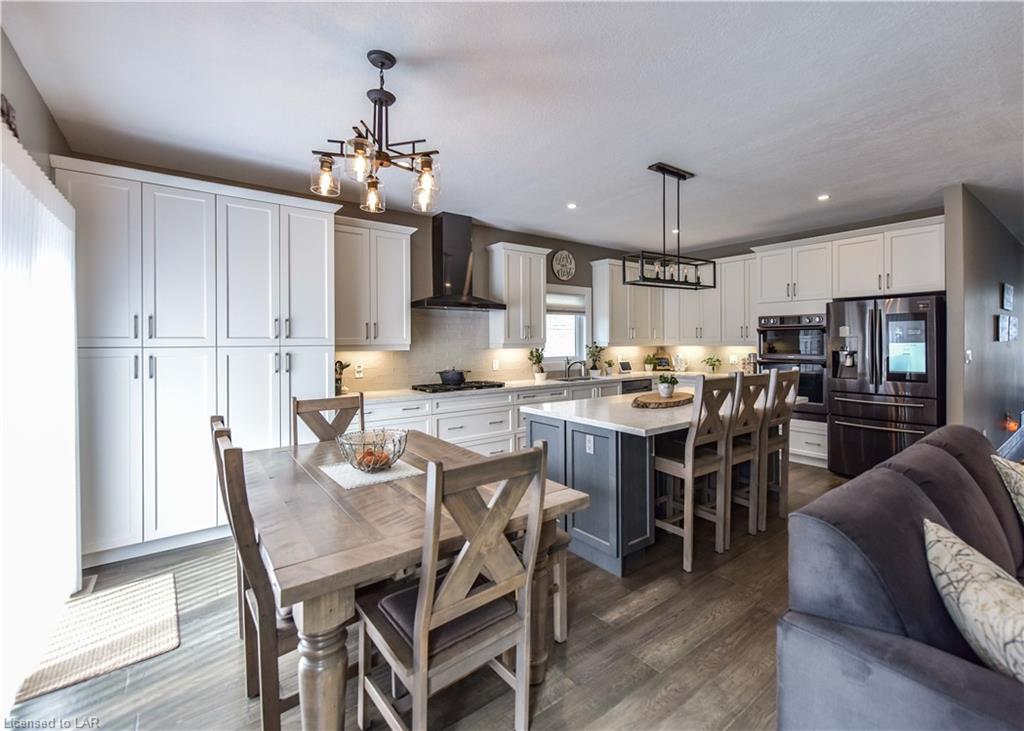9 CLEOPATRA Court, Orillia, Ontario, Canada