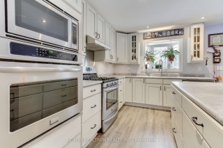 10 Crydermans Rd, Georgina Ontario