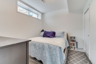 10 Crydermans Rd, Georgina Ontario