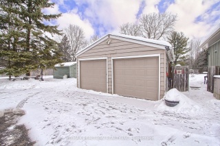 10 Crydermans Rd, Georgina Ontario