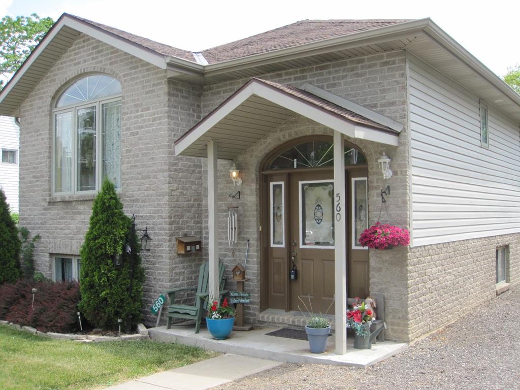 560 FLORENCE Road, Dawn-Euphemia, Ontario, Canada