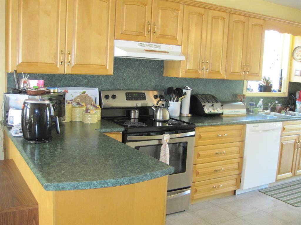 560 FLORENCE Road, Dawn-Euphemia, Ontario, Canada