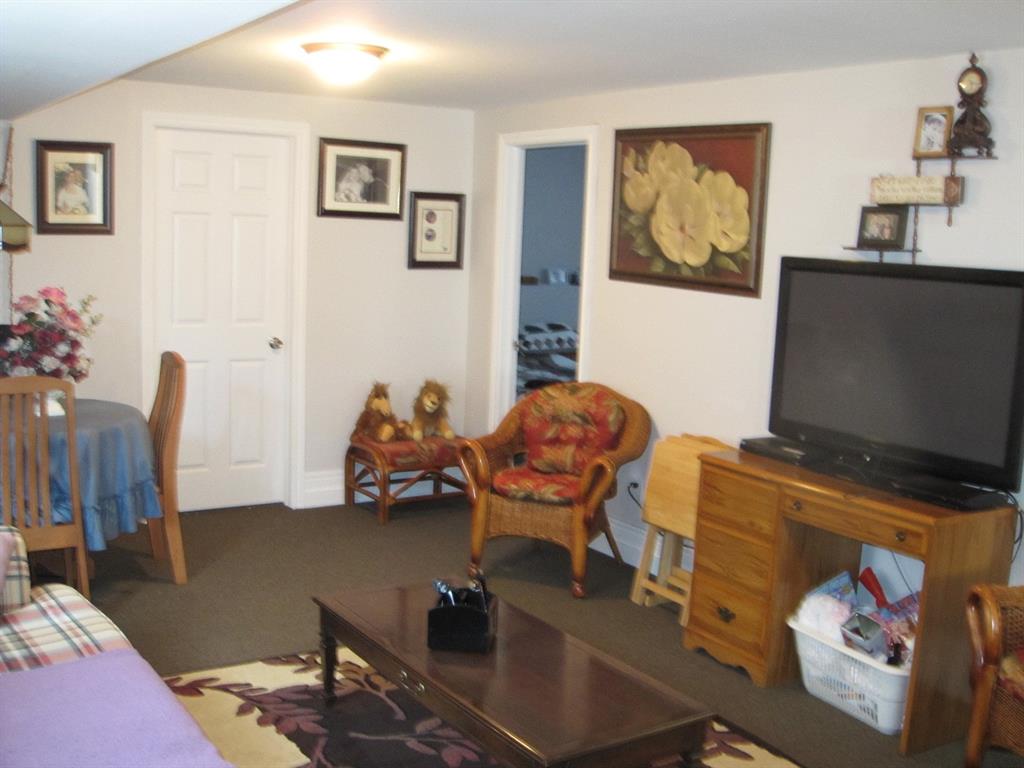 560 FLORENCE Road, Dawn-Euphemia, Ontario, Canada