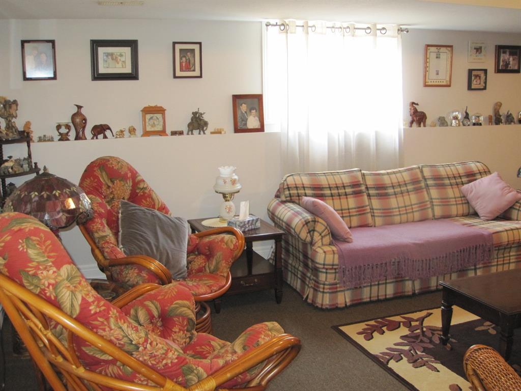 560 FLORENCE Road, Dawn-Euphemia, Ontario, Canada