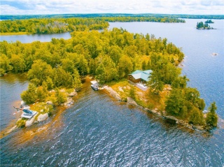 F ISLAND LAKE NIPISSING Lake, Callander Ontario, Canada
