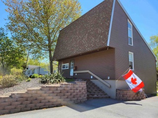82 Elizabeth Avenue, Bridgewater Nova Scotia, Canada