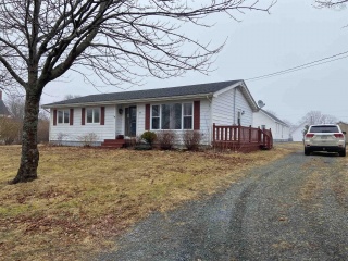 52 Howe Street, Lockeport Nova Scotia, Canada