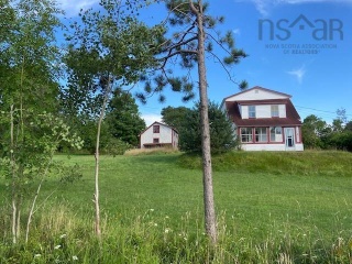 45 Transvaal Street, Shelburne Nova Scotia, Canada