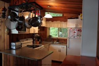 6323 KENNISIS LAKE DR, West Guilford, Ontario, Canada