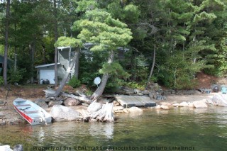 6323 KENNISIS LAKE DR, West Guilford, Ontario, Canada
