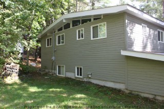 6323 KENNISIS LAKE DR, West Guilford, Ontario, Canada