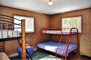 1252 NORTH SHORE RD, Algonquin Highlands, Ontario, Canada