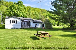1252 NORTH SHORE RD, Algonquin Highlands, Ontario, Canada