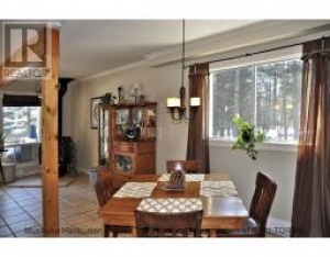 1095 HOWARD THOMPSON RD, Algonquin Highlands, Ontario, Canada
