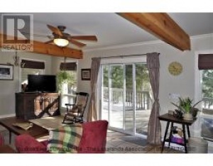 1095 HOWARD THOMPSON RD, Algonquin Highlands, Ontario, Canada