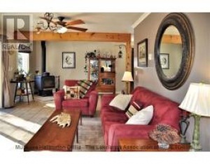 1095 HOWARD THOMPSON RD, Algonquin Highlands, Ontario, Canada