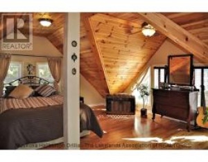 1095 HOWARD THOMPSON RD, Algonquin Highlands, Ontario, Canada