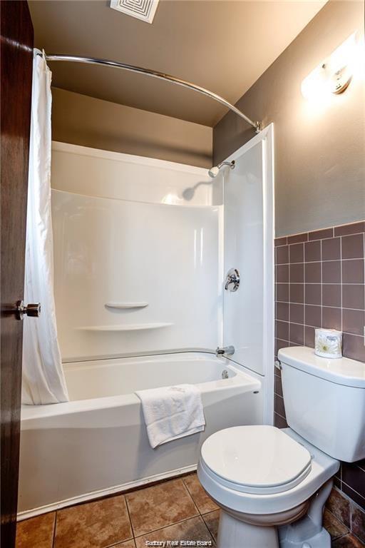 2865 Kingsway, Sudbury, Ontario, Canada