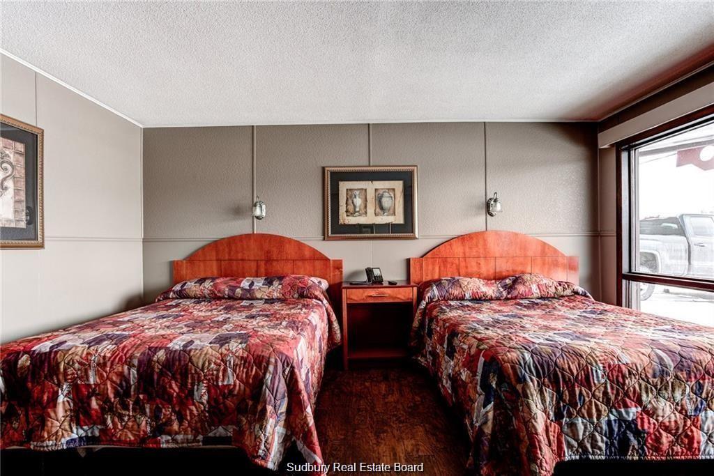 2865 Kingsway, Sudbury, Ontario, Canada