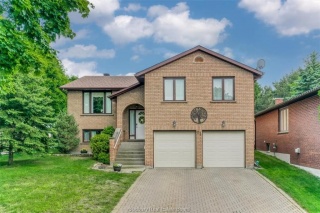 61 crater crescent, Sudbury Ontario, Canada