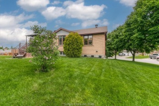 61 crater crescent, Sudbury Ontario, Canada