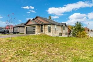 66 meadowgreen drive, Garson Ontario, Canada