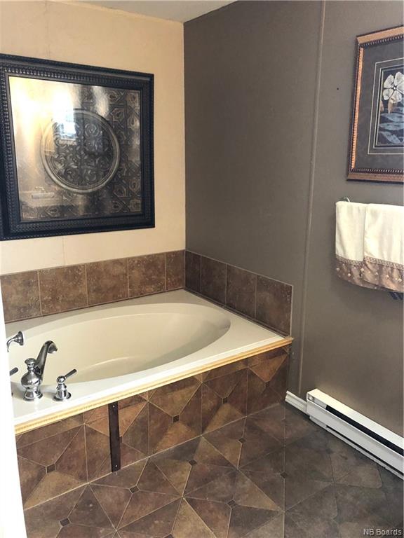 16 Sandpiper Road, Saint John, New Brunswick, Canada