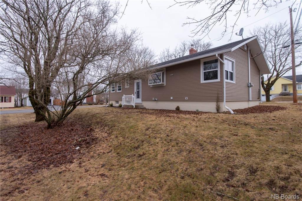21 Fenton Drive, Saint John, New Brunswick, Canada