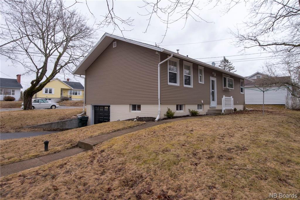 21 Fenton Drive, Saint John, New Brunswick, Canada