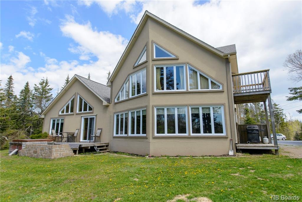 28 County Line Road, Maces Bay, New Brunswick, Canada