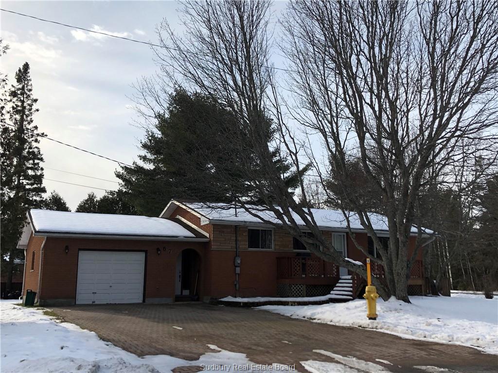 67 Oak Street, Dowling Ontario, Canada