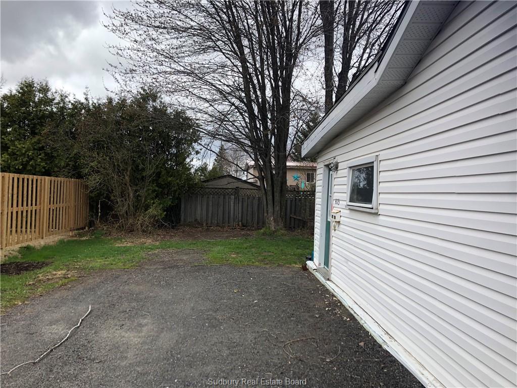 4123 Hwy 69 N, Val Therese, Ontario, Canada