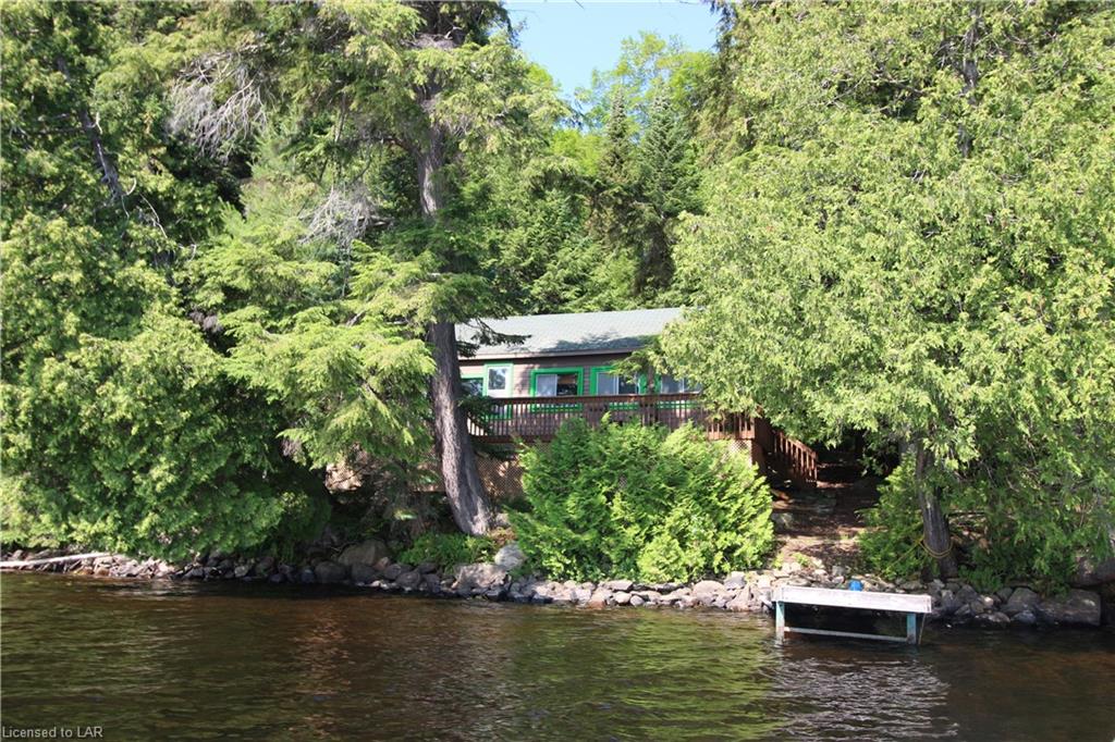1115 ROCK Lake, Whitney Ontario, Canada