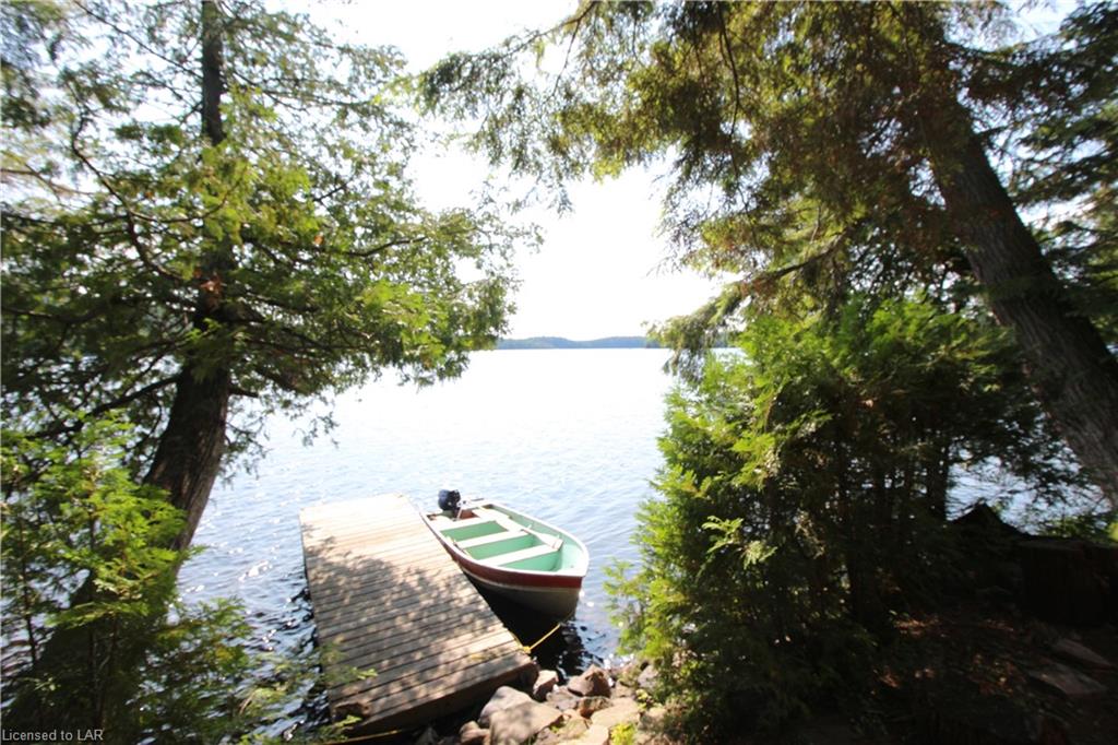 1115 ROCK Lake, Whitney Ontario, Canada