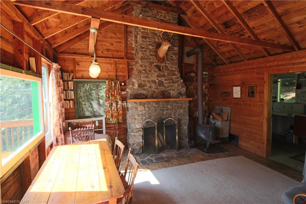 1115 ROCK Lake, Whitney Ontario, Canada