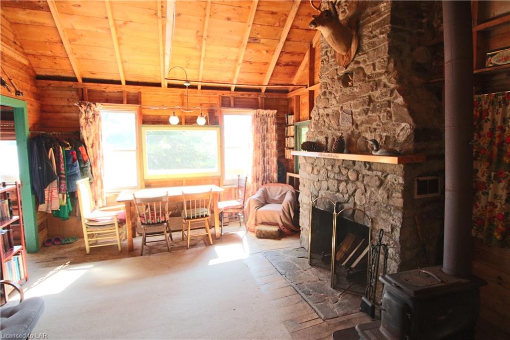 1115 ROCK Lake, Whitney Ontario, Canada