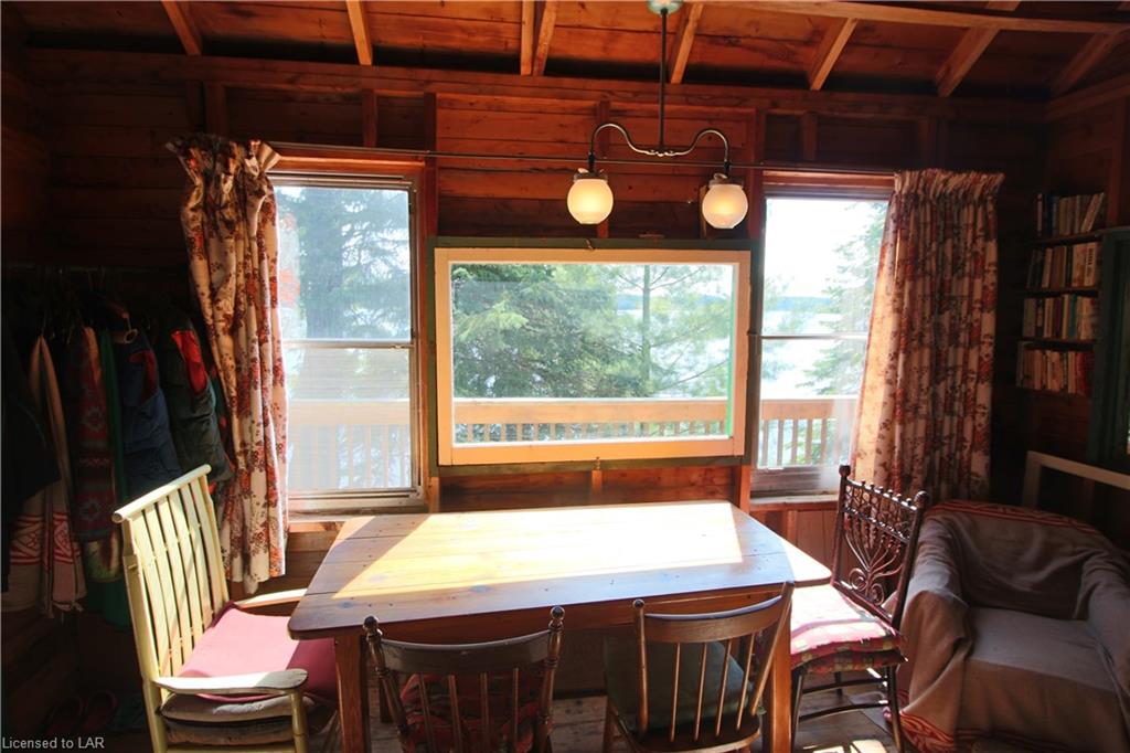 1115 ROCK Lake, Whitney Ontario, Canada