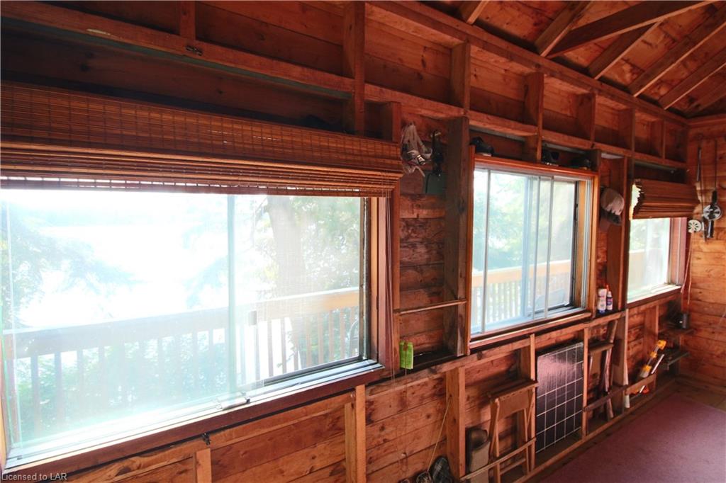 1115 ROCK Lake, Whitney Ontario, Canada